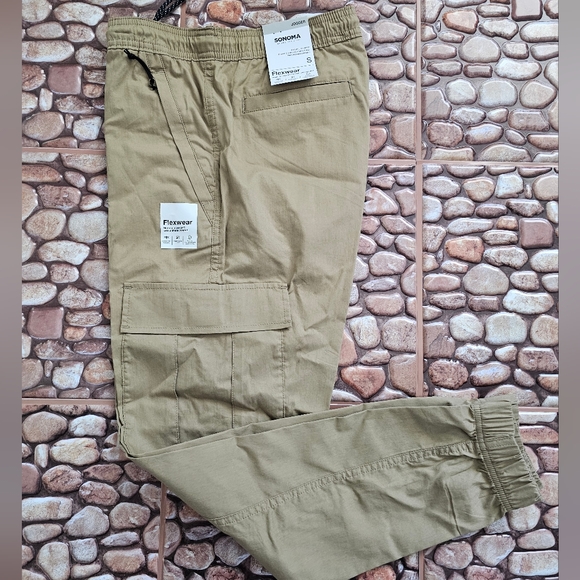 Sonoma Other - Men's Sonoma Joggers, size small